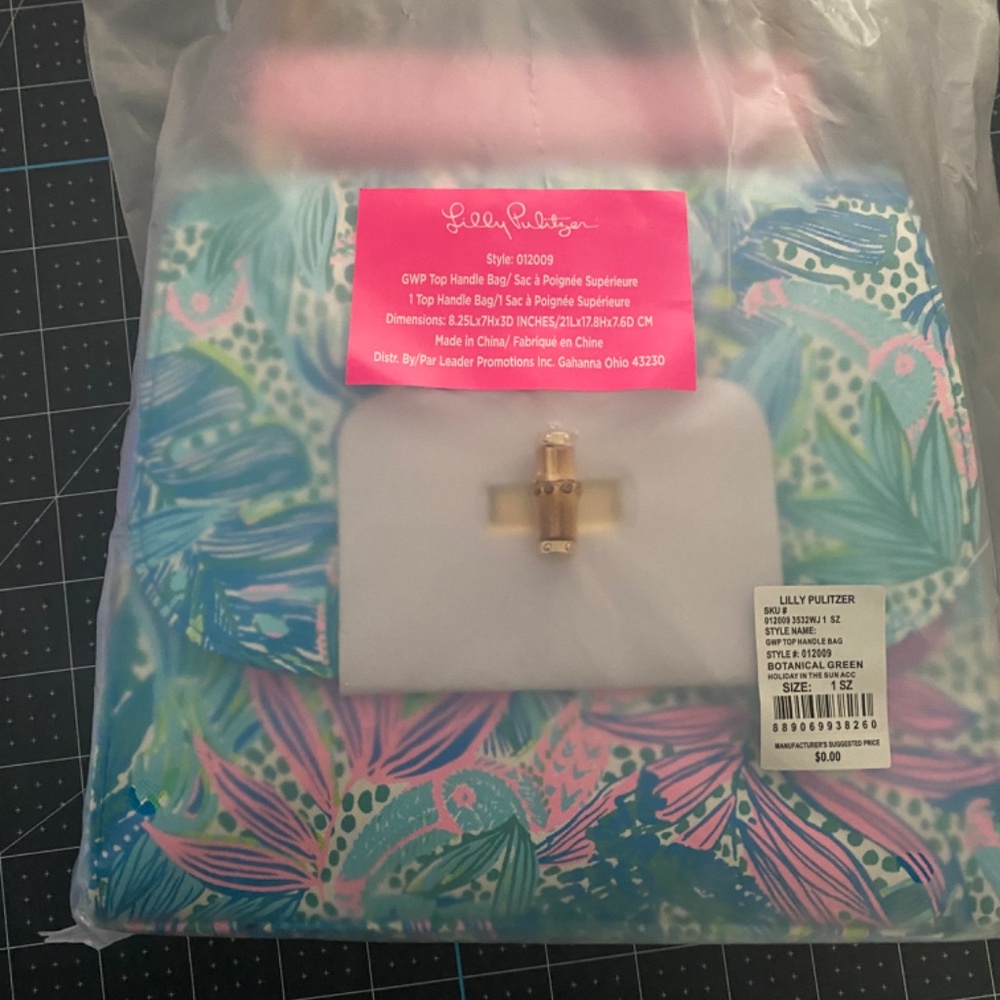 NIP Lilly Pulitzer Holiday in the Sun Top Handle Bag & Zip Top Wallet - Picture 5 of 5